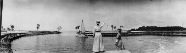 Katherine E. and Daisietta G. McClellan, 1913, Florida (Photo courtesy of the Sarasota County Department of Historical Resources)