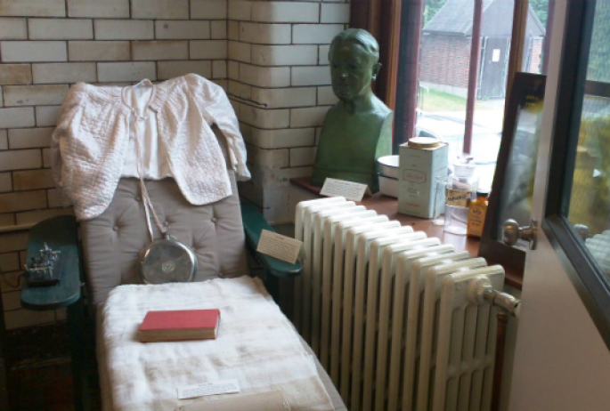 a cure chair exhibit at the Laboratory Museum